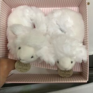 White sheep rattle slippers